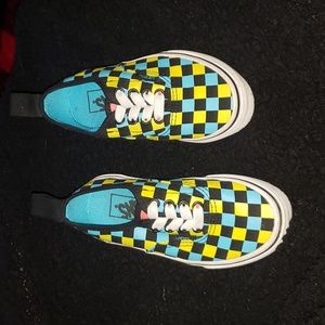 VANS CHECKERED SHOES like new